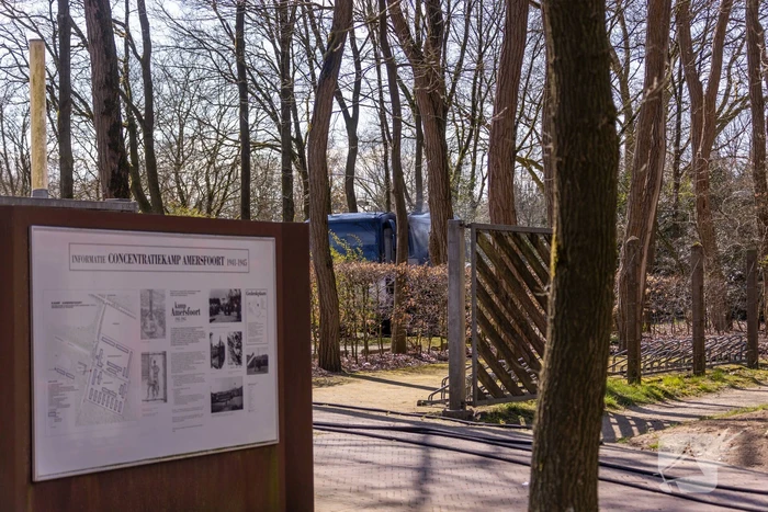 Toeringcar zwaar beschadigd door brand