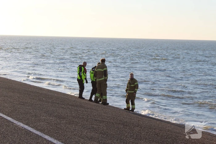 Vaarverkeer stilgelegd door zoekactie naar persoon in water