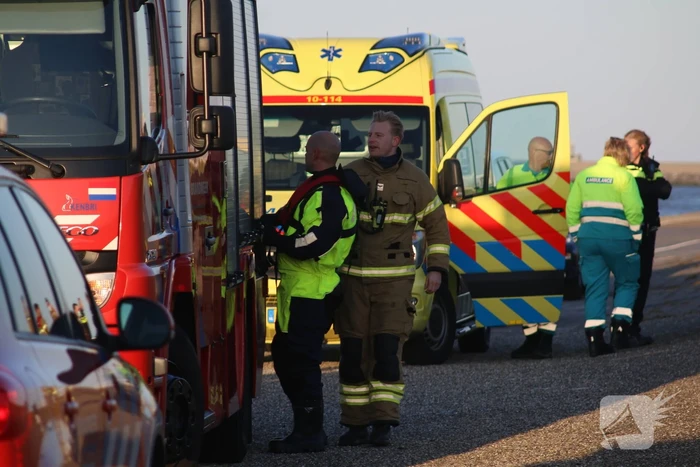 Vaarverkeer stilgelegd door zoekactie naar persoon in water