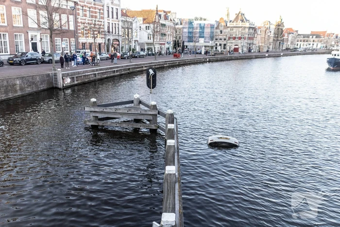 Auto kopje onder door vergeten handrem