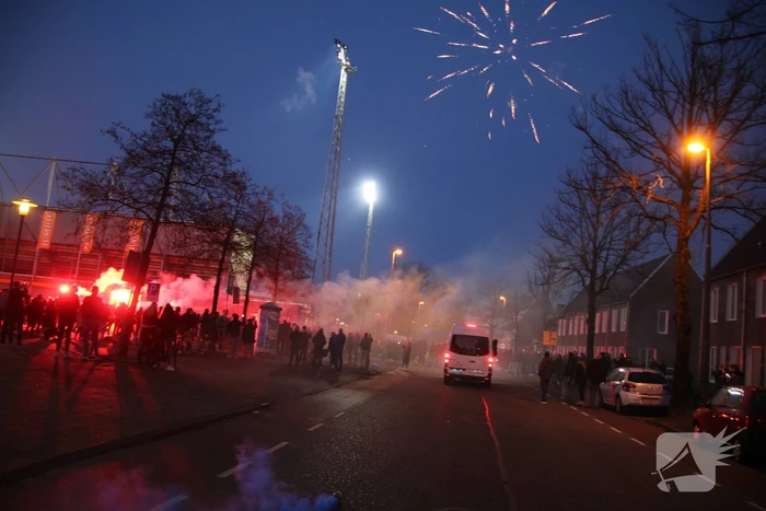 Honderden fans op straat na promotie SC Cambuur