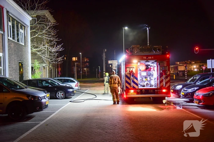 Brand in portiek van woning