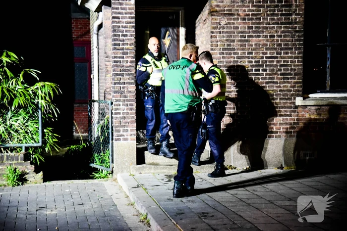 Brand in portiek van woning