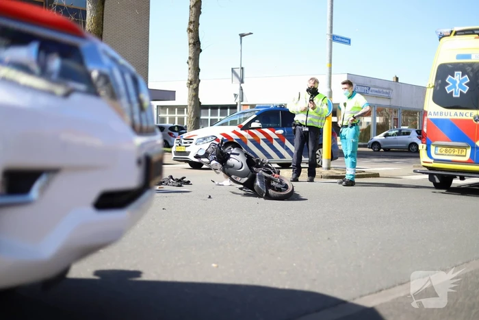 Gewonde bij aanrijding met scooter