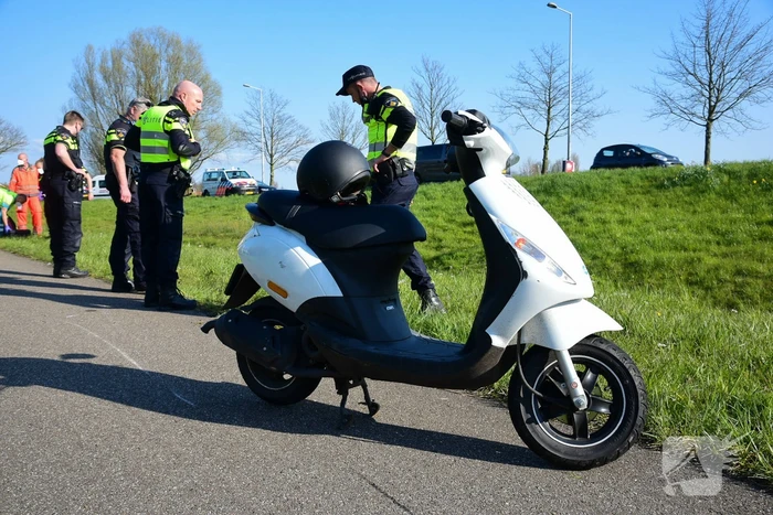 Scooterrijder zwaargewond bij eenzijdig ongeval