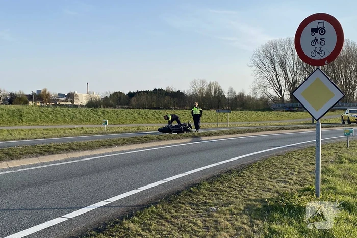 Dode en gewonde bij ongeval met motor