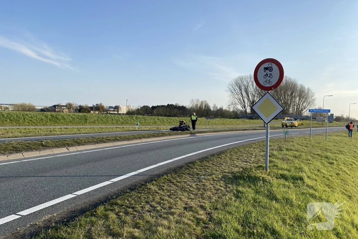 Dode en gewonde bij ongeval met motor