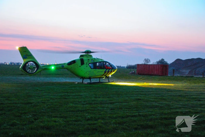 Traumahelikopter landt voor incident in woning