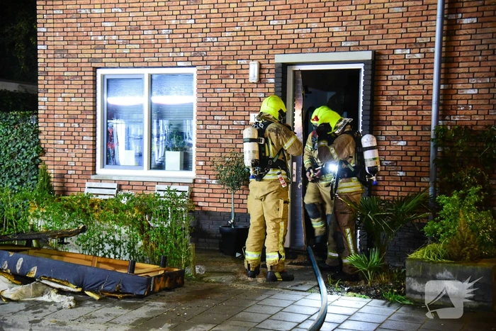 Uitslaande brand in slaapkamer