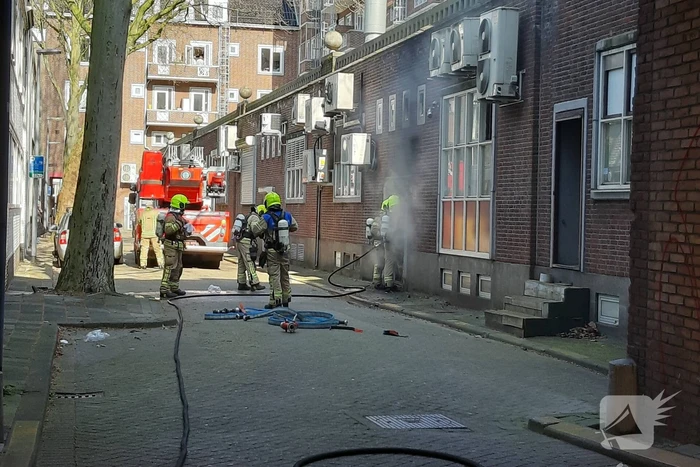 Veel rook bij uitslaande brand in restaurant