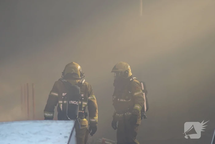 Veel rook bij brand in bedrijfspand