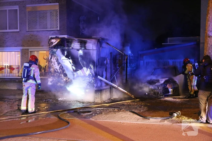 Camper verwoest na aangestoken brand
