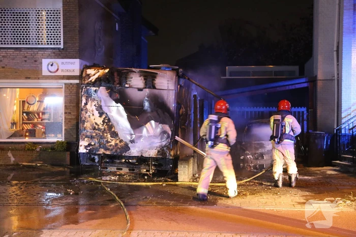 Camper verwoest na aangestoken brand
