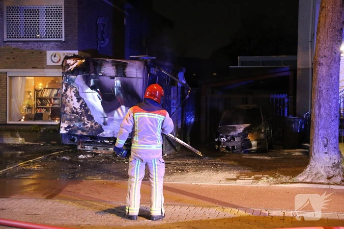 Camper verwoest na aangestoken brand