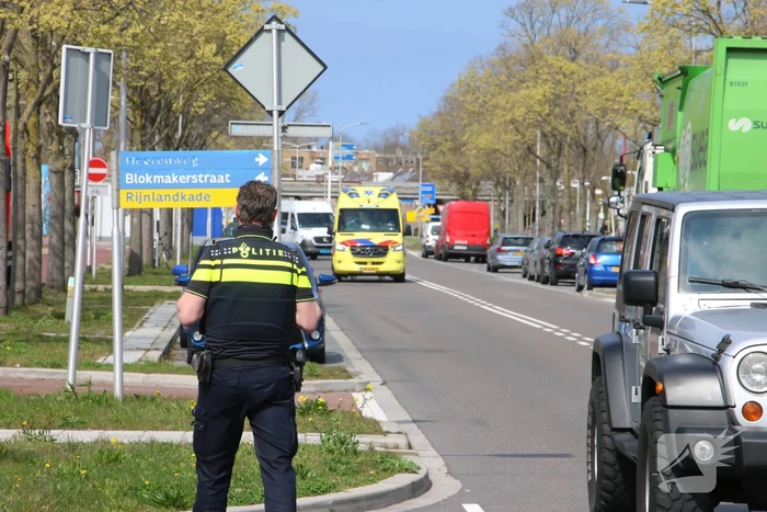 Fietsster gewond bij aanrijding met auto