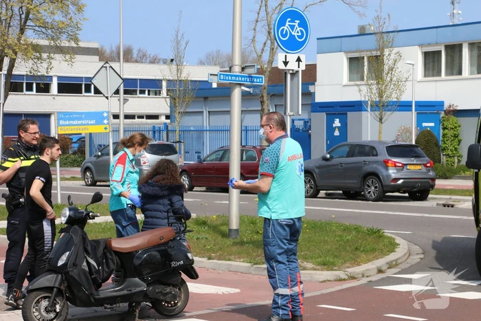 Fietsster gewond bij aanrijding met auto