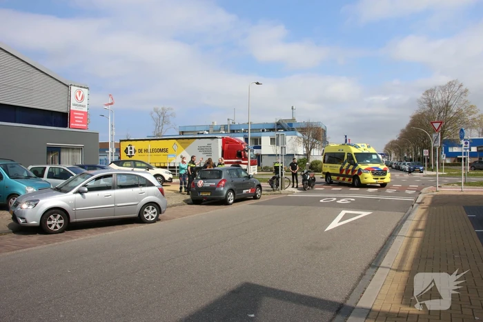 Fietsster gewond bij aanrijding met auto