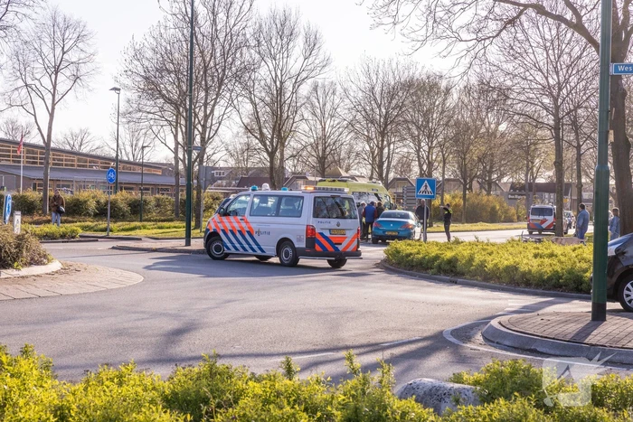 Vrouw op e-bike gewond bij aanrijding