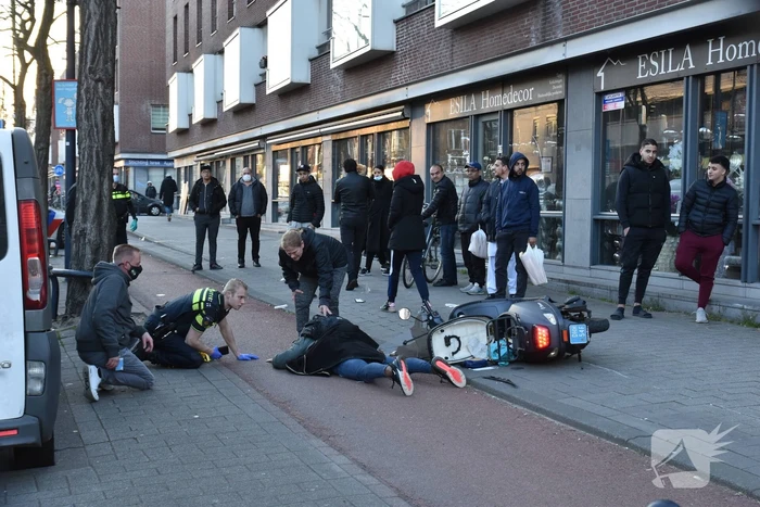 Scooterrijder gewond bij aanrijding