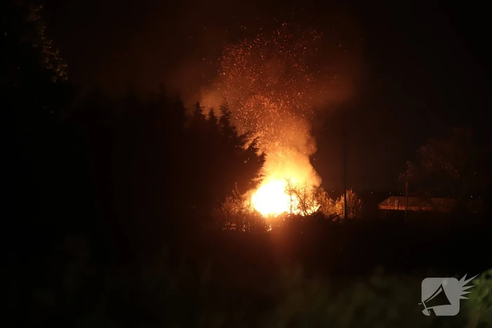 Grote uitslaande brand in duiventil