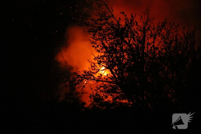 Grote uitslaande brand in duiventil