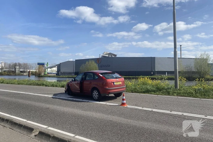 Ongeval tussen twee voertuigen