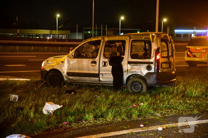 Twee gewonden achtergelaten na ernstig ongeval