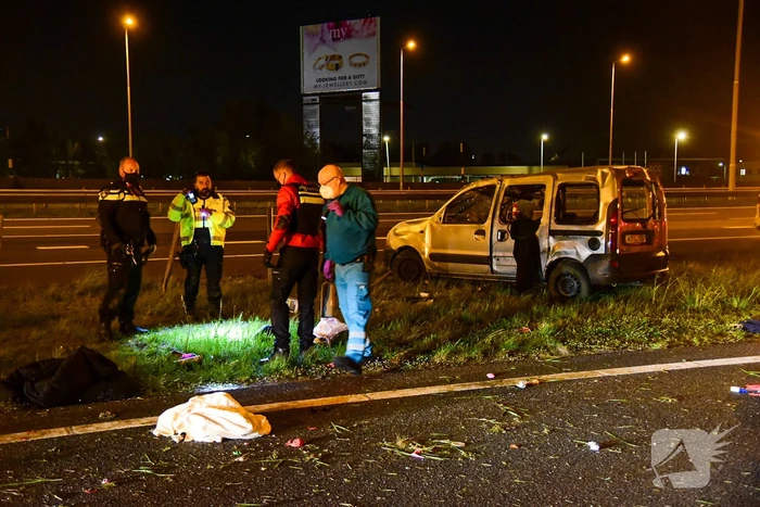 Twee gewonden achtergelaten na ernstig ongeval