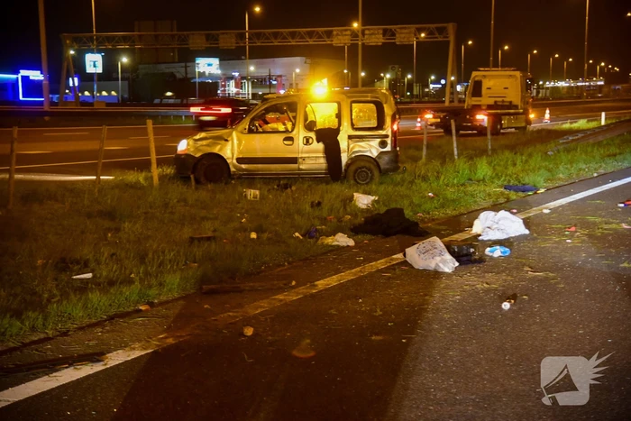 Twee gewonden achtergelaten na ernstig ongeval