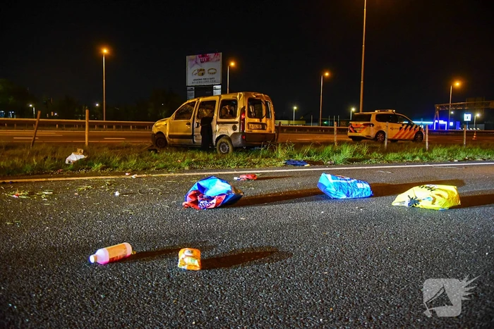 Twee gewonden achtergelaten na ernstig ongeval