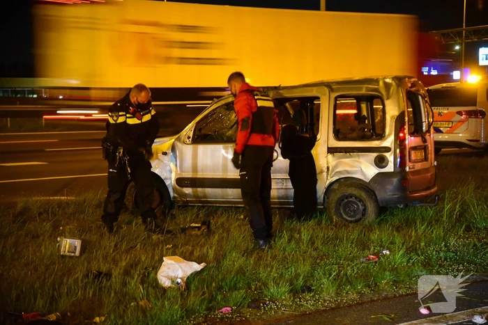 Twee gewonden achtergelaten na ernstig ongeval