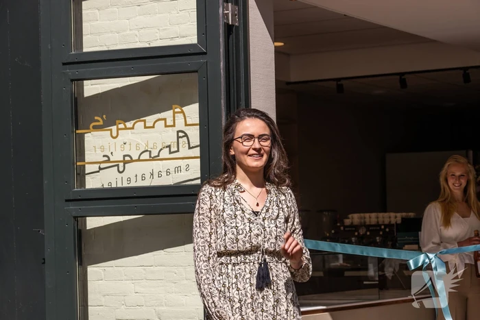 Anna's Smaakatelier van Heel Holland Bakt-winnares Anna Yilmaz officieel geopend