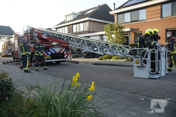 Brand in schoorsteen van woning