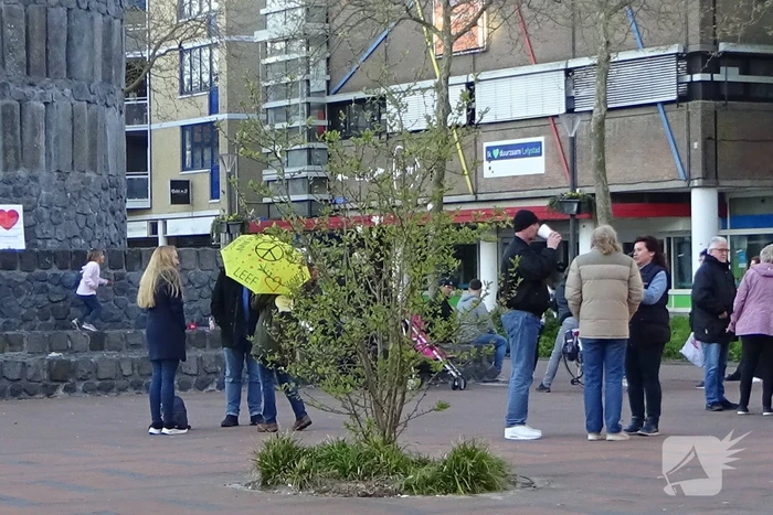 Demonstratie tegen coronamaatregelen op Stadhuisplein