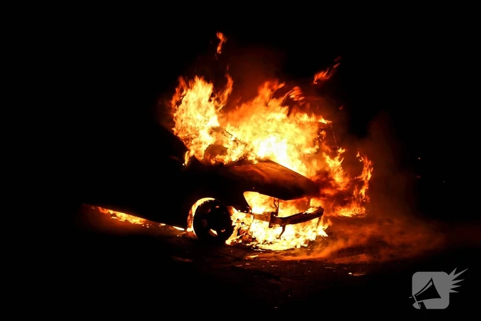 Gewonde bij brand in meerdere voertuigen