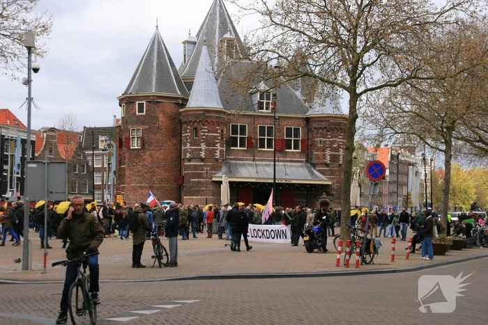 Museumplein gesloten, koffiedrinken verplaatst