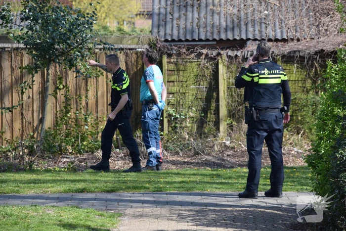 Grote inzet hulpdiensten bij man op dak