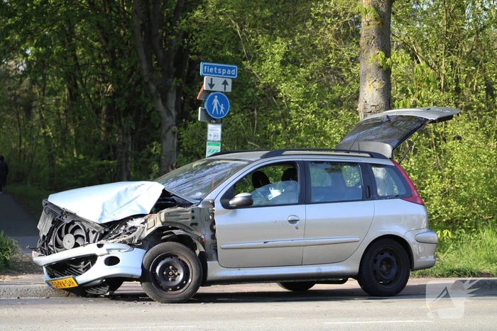 Flinke schade bij kop-staartbotsing