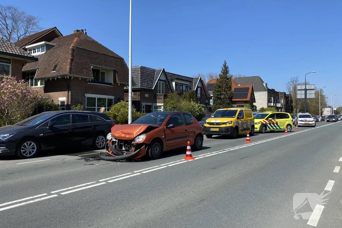 Forse schade bij ongeval tussen personenauto's