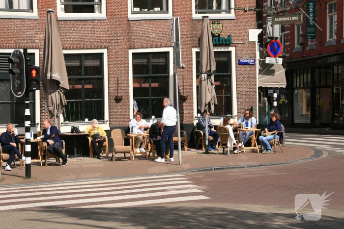 Gezellige drukte bij heropening terrassen