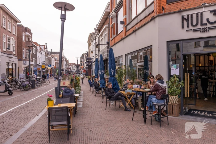 Versoepeling coronamaatregelen: winkels en terrassen open