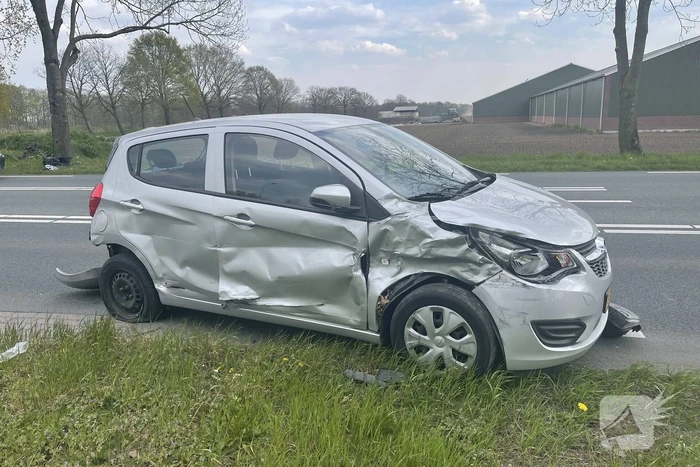 Veel schade bij ongeval Beek en Donk