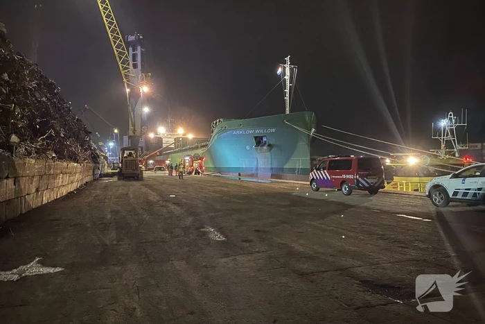 brand 's-gravendeelsedijk dordrecht