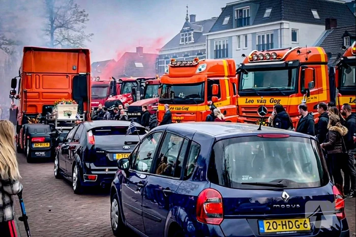 Indrukwekkend eerbetoon voor Jan van den Boomen (33)