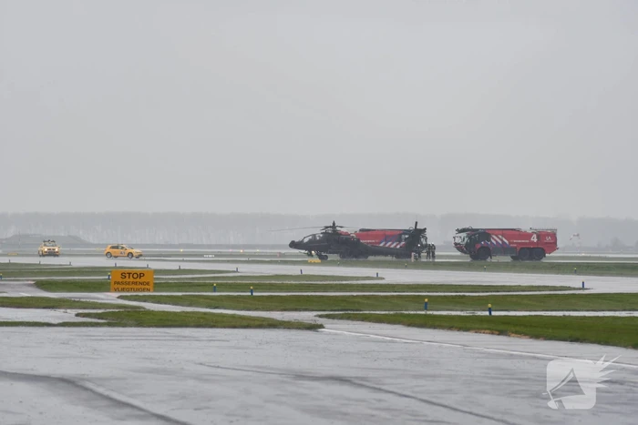 Apache-helikopter geland na noodsituatie