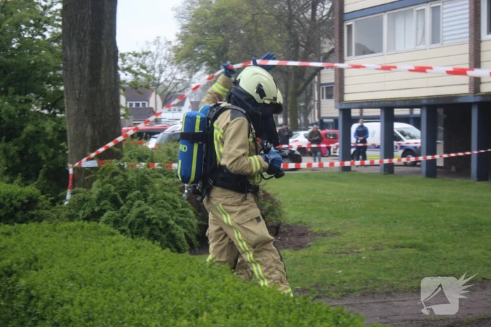 Persoon wordt beroerd bij ontsmetting van flatwoning overleden man