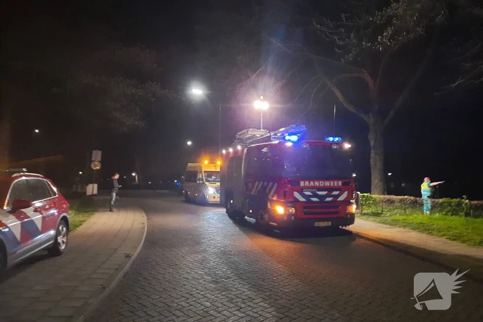 Zoekactie naar mogelijk persoon te water