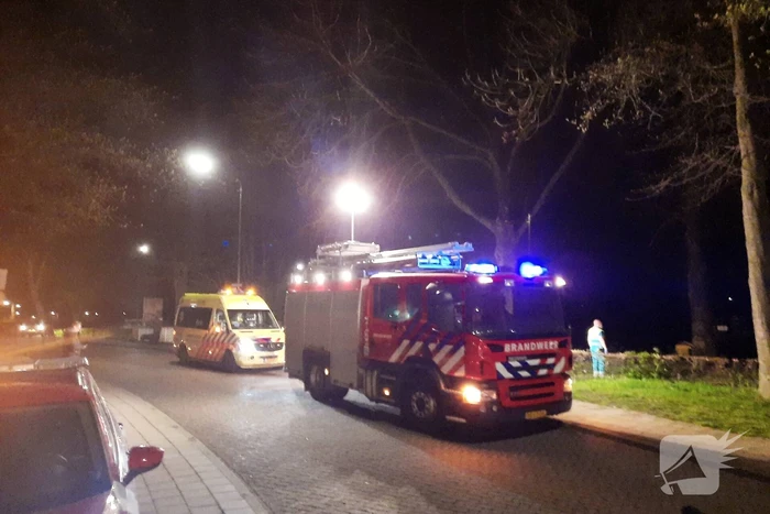 Zoekactie naar mogelijk persoon te water