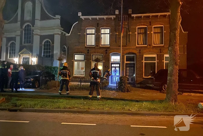 Onderzoek naar explosie bij voordeur