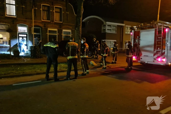 Onderzoek naar explosie bij voordeur